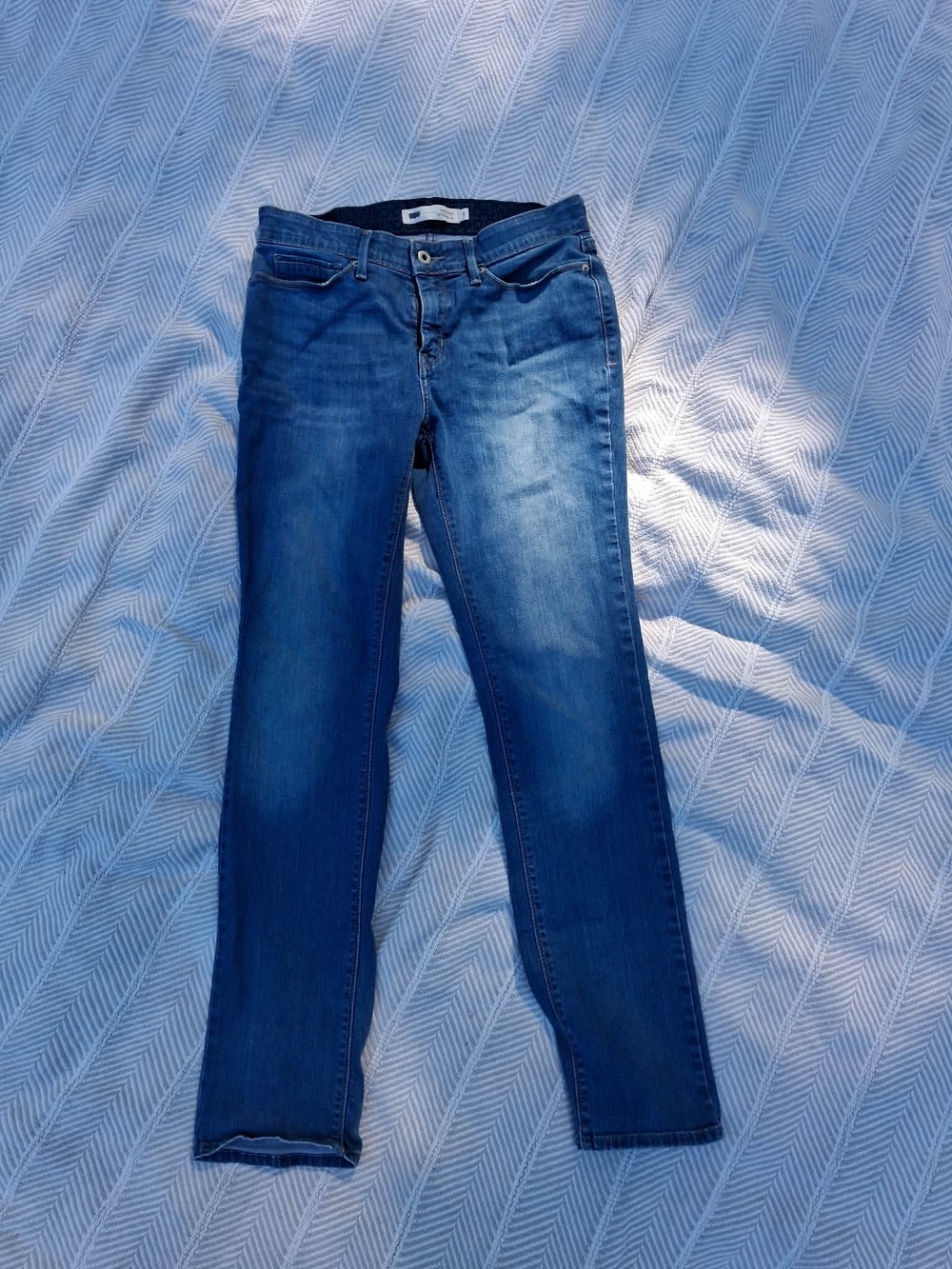 Levi's Women's Medium Blue Straight Jeans